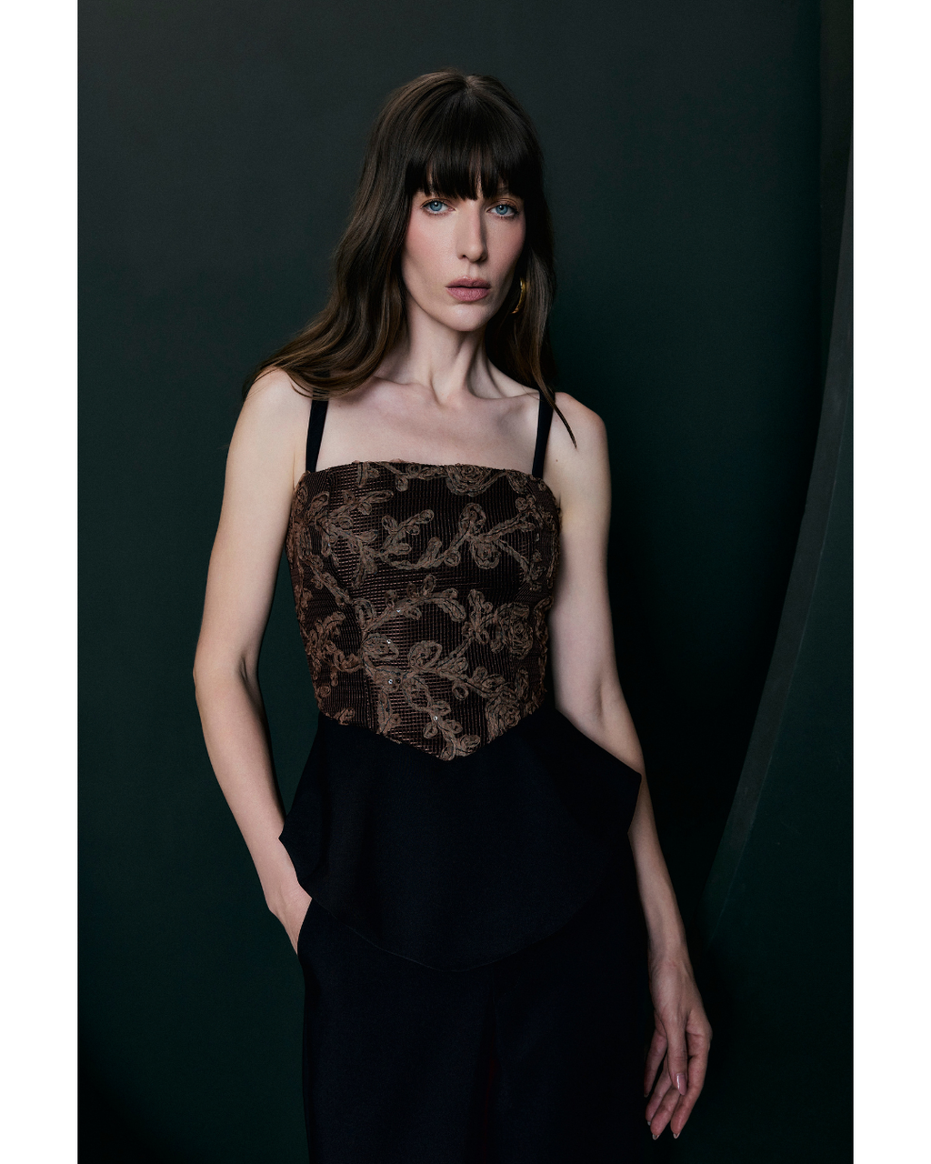 Blusa Serena Dec. Reto Det. Tele Bordada Preto