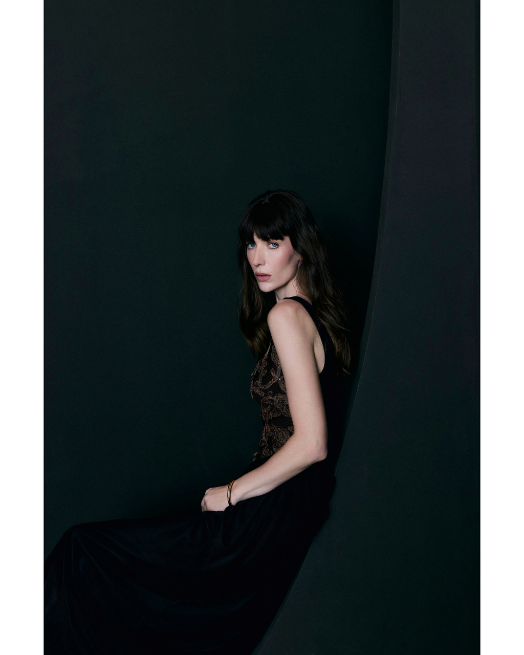 Vestido Jolie Dec. Det Tela Bordada E Balonê Preto