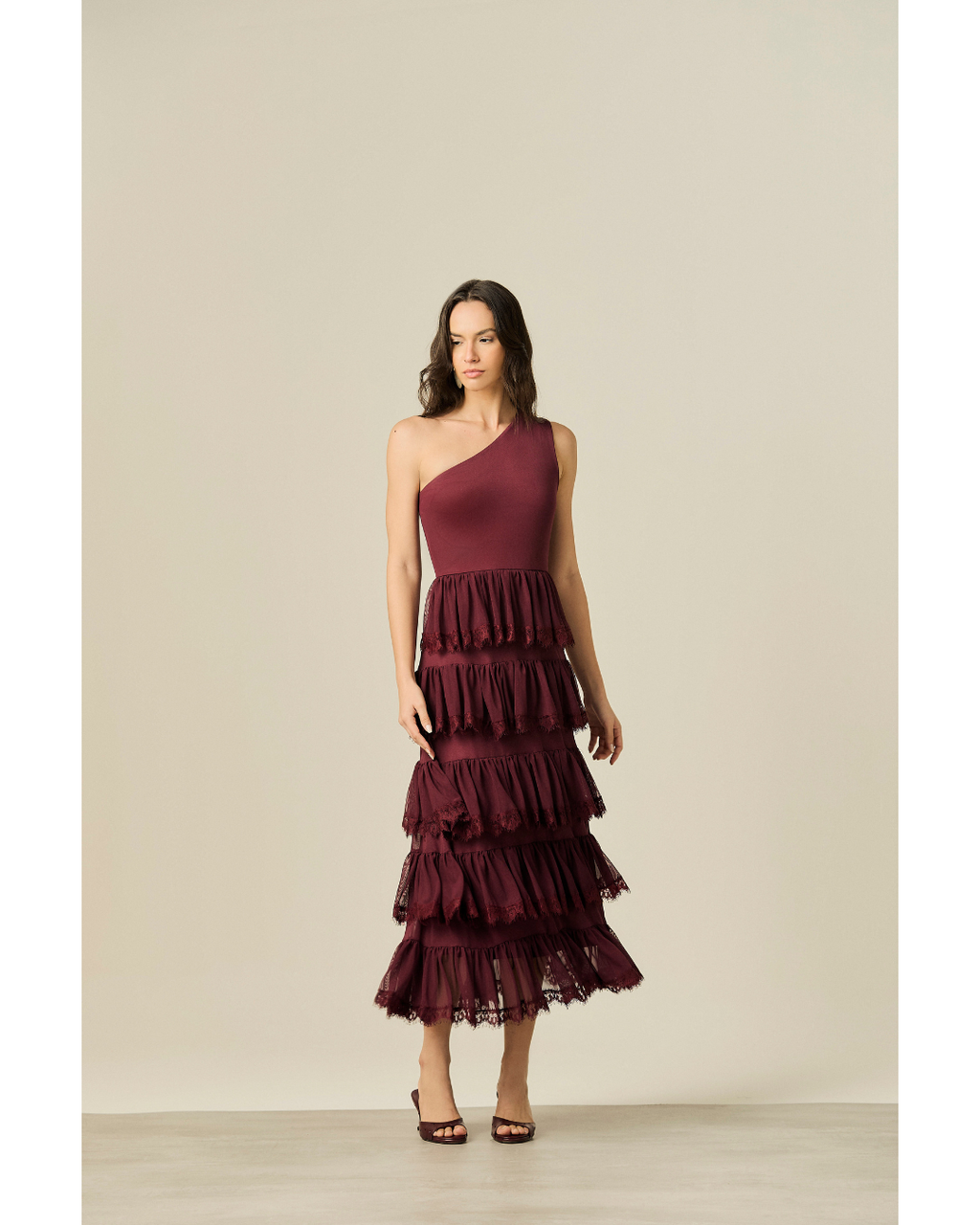 Vestido Mirella Longo Dec. Ombro Só Det. Renda Bordo