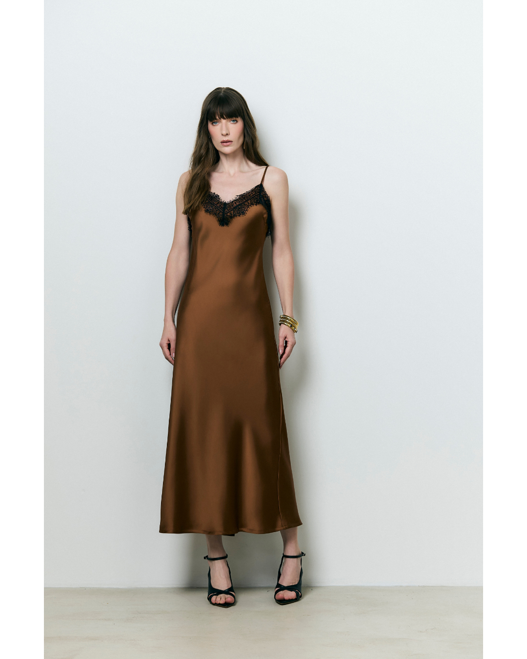 Vestido Francesca Long Dec. V Det. Renda Marrom