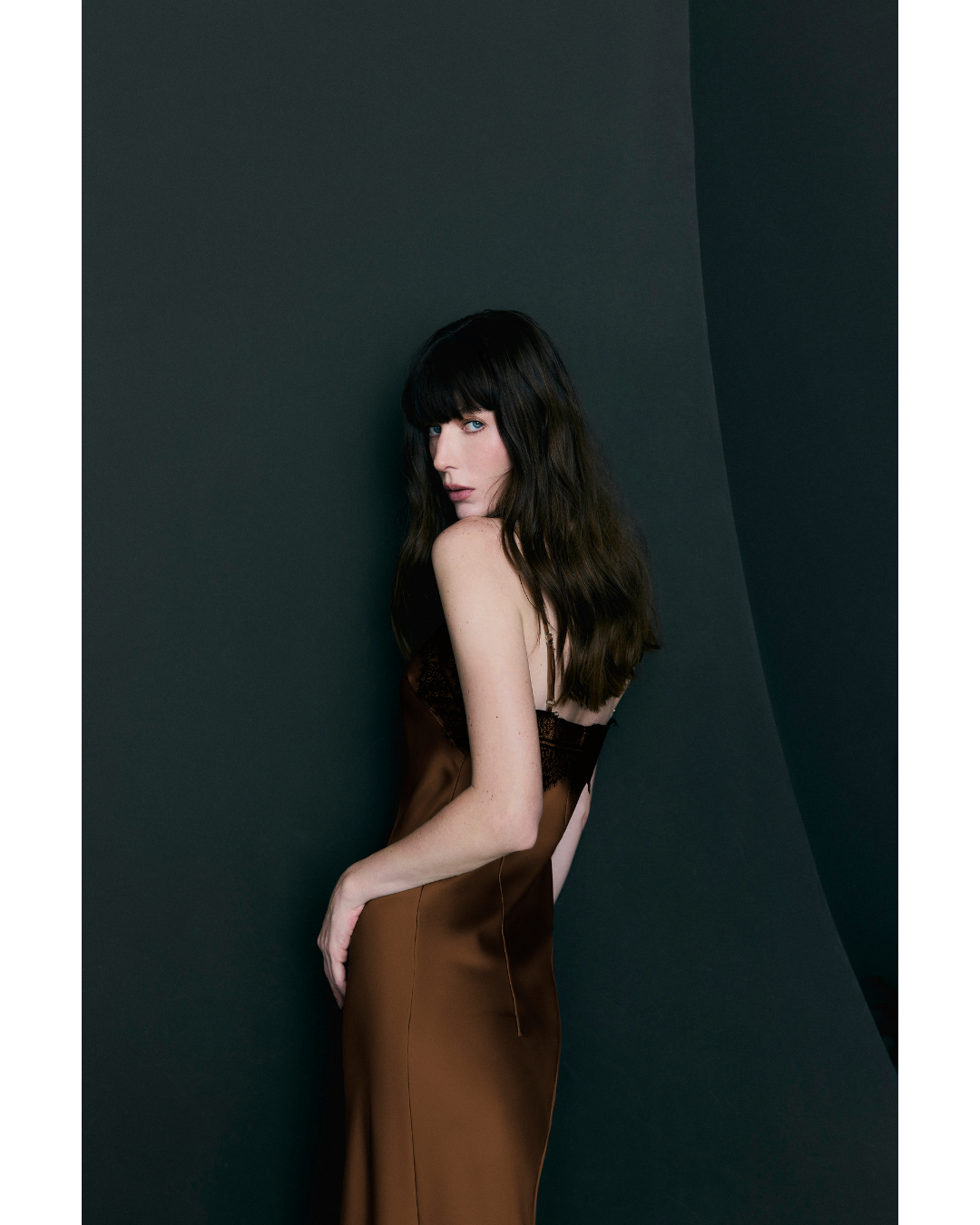 Vestido Francesca Long Dec. V Det. Renda Marrom