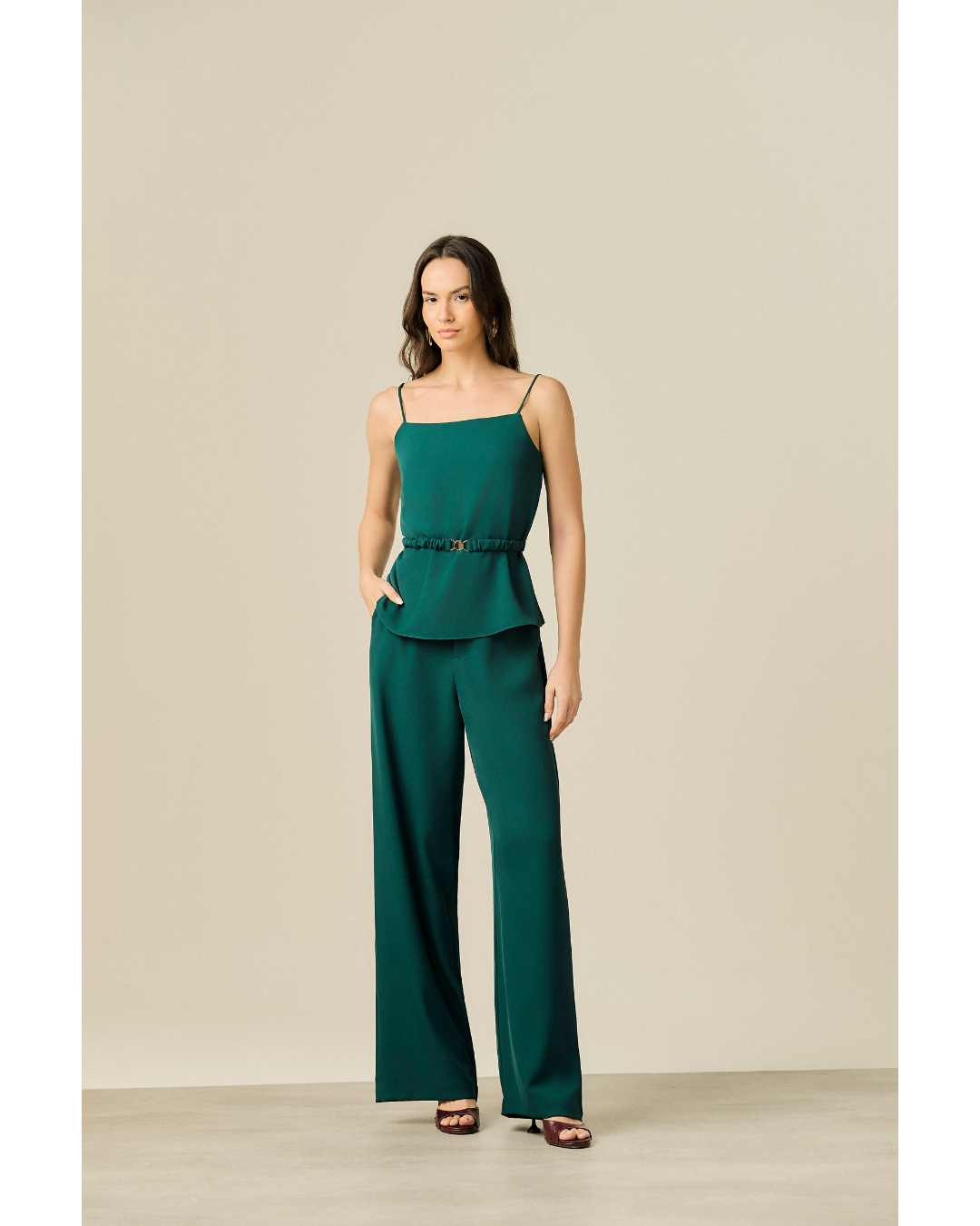 Blusa Olivia Dec. Reto Det. Cinto Verde